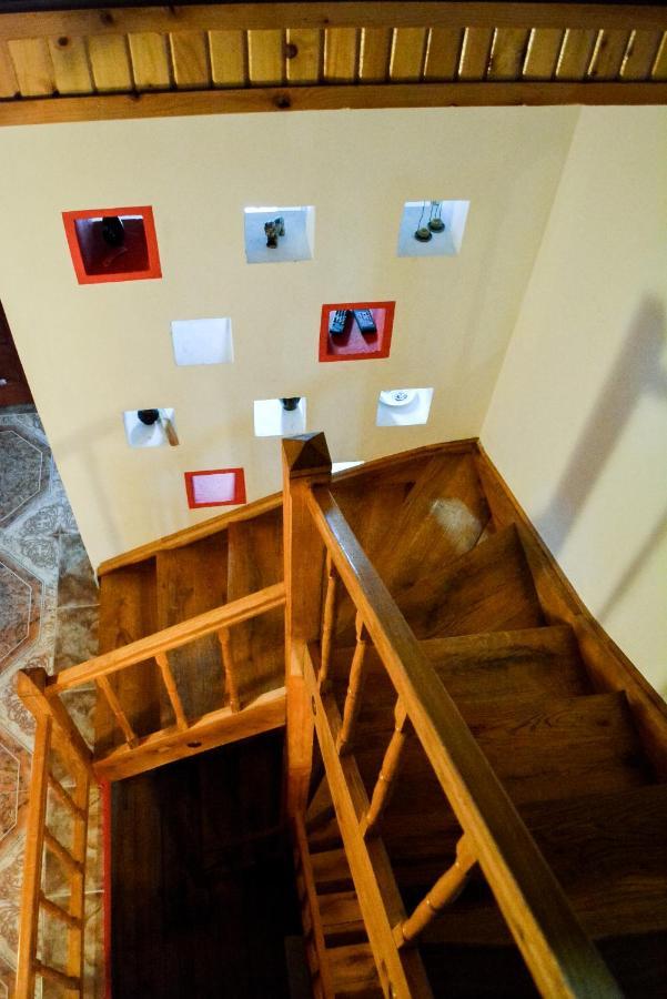 Chaletu Grandpa's Hidden Crib, 6 Bedroom, Pet Friendly