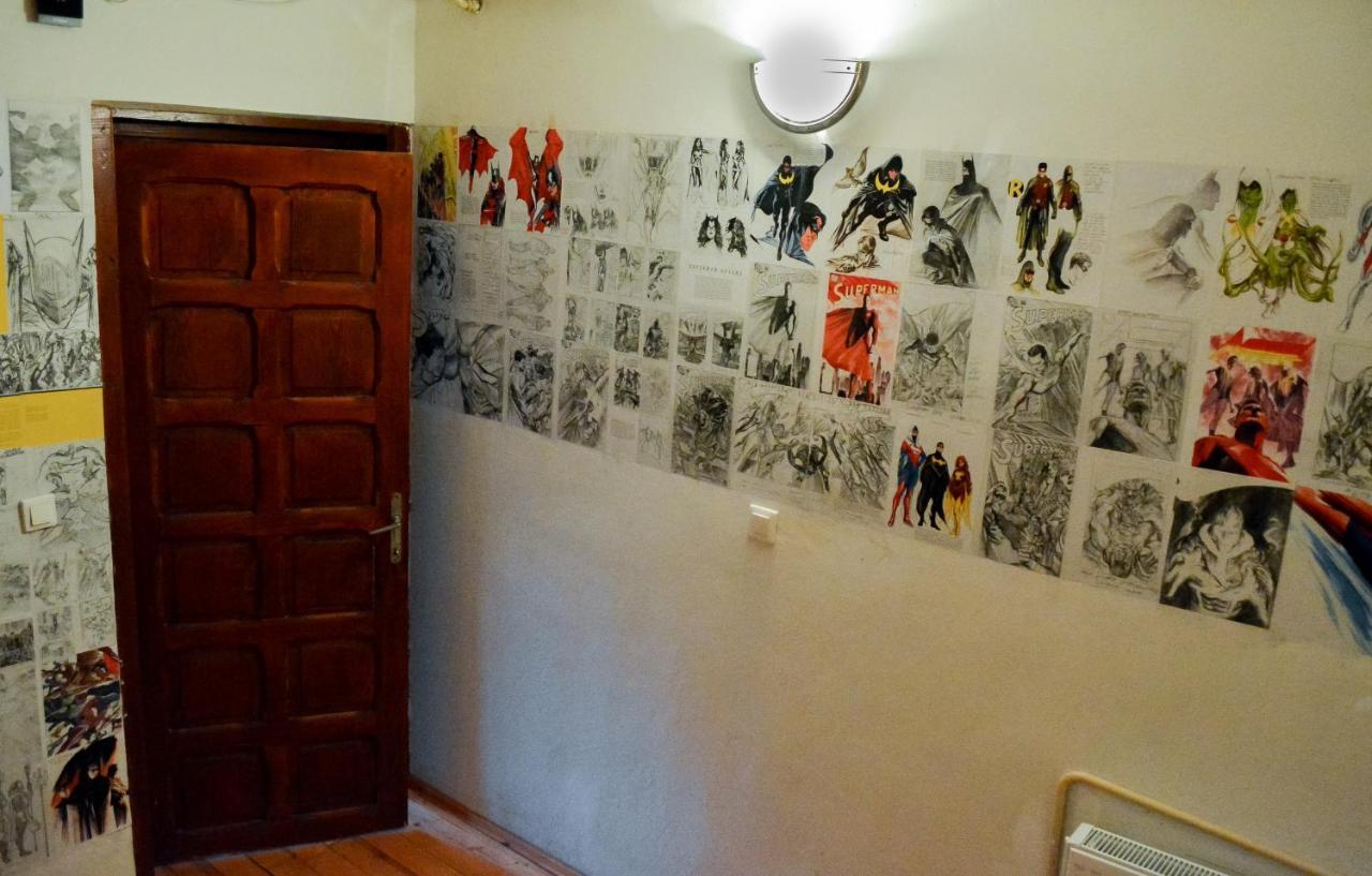 Grandpa's Hidden Crib, 6 Bedroom, Pet Friendly Chaletu *